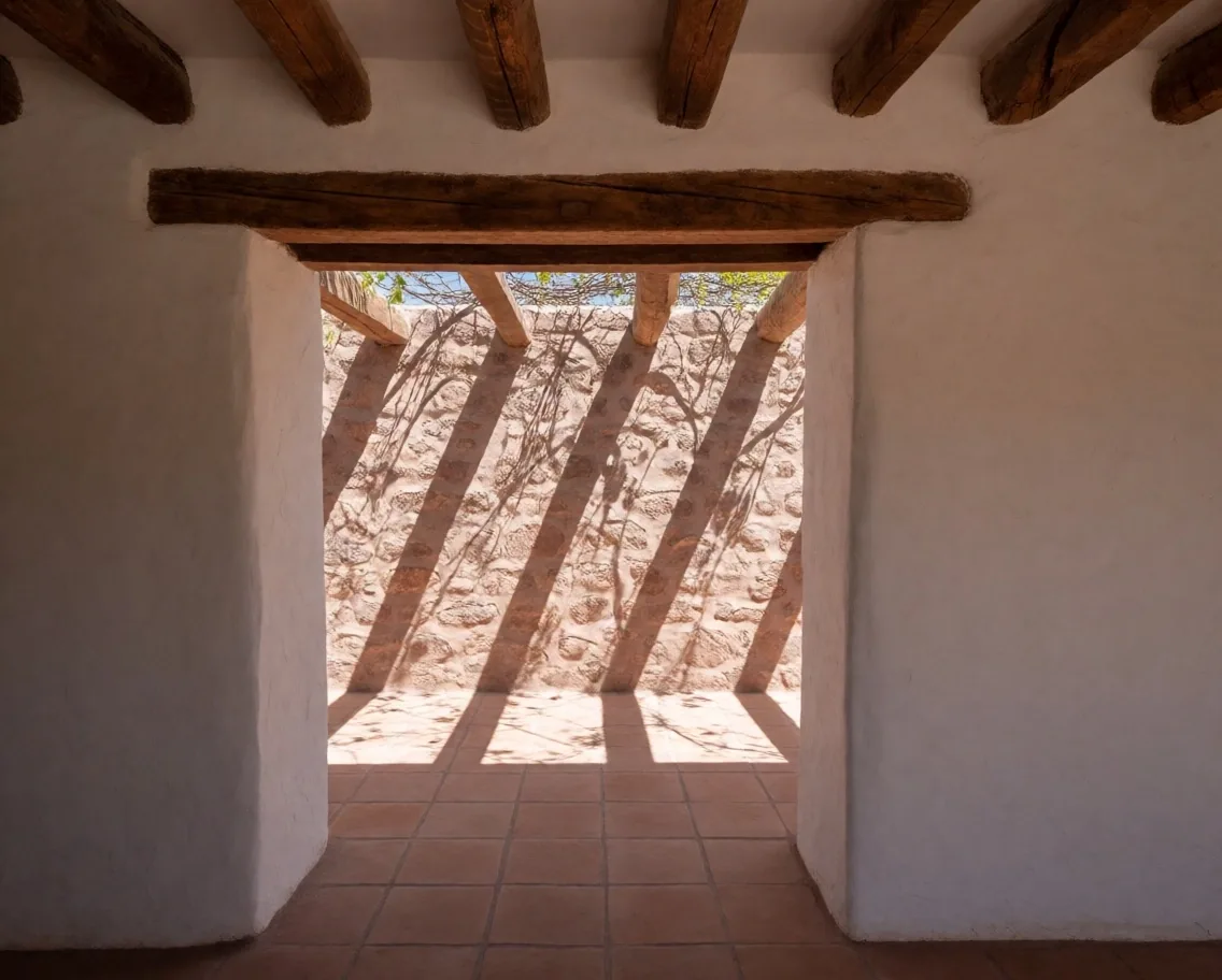 Galería colonial en bodega de Cafayate